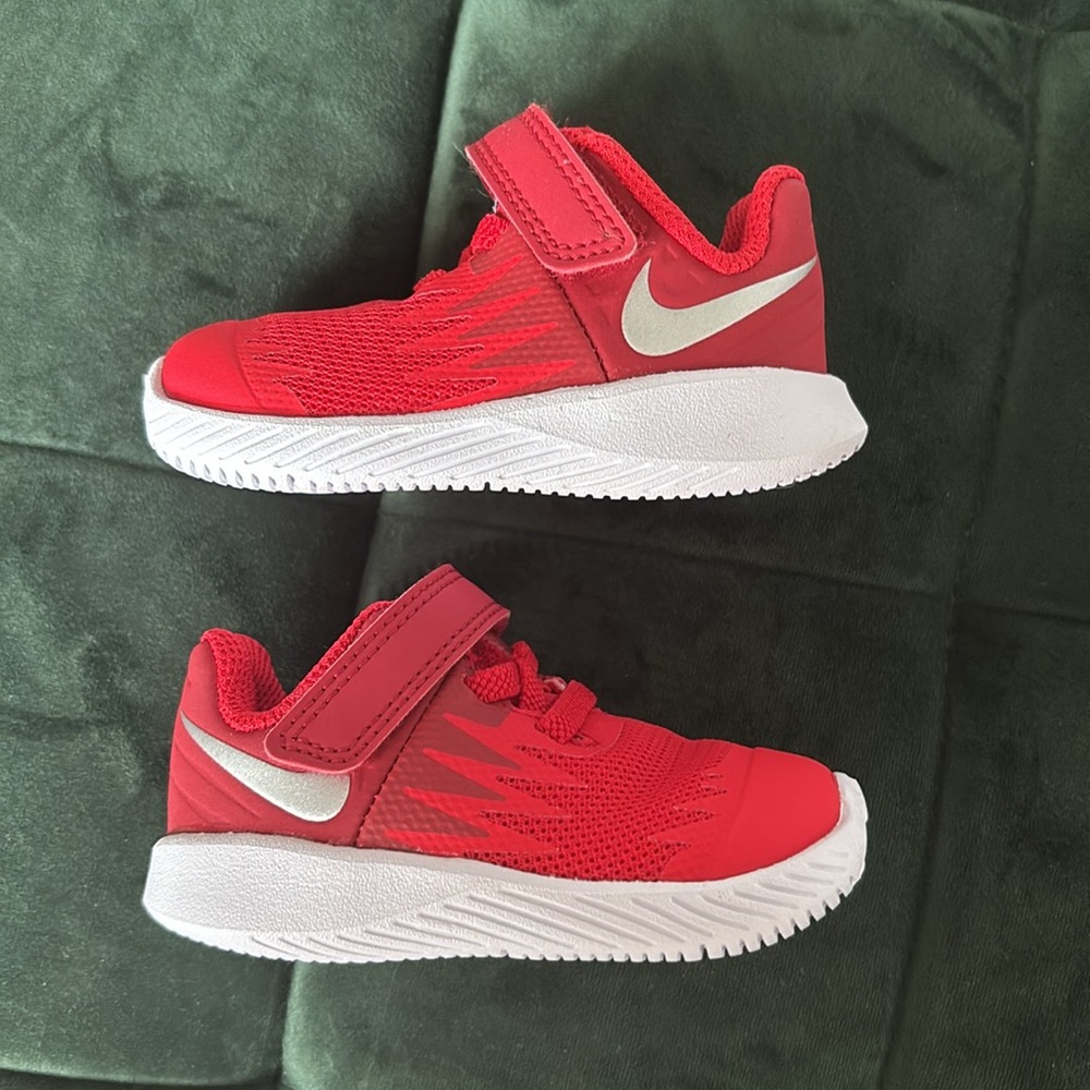 NWOT Nike Kid Red Sneaker